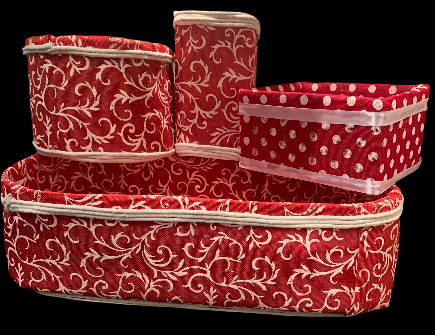 Glam red baskets