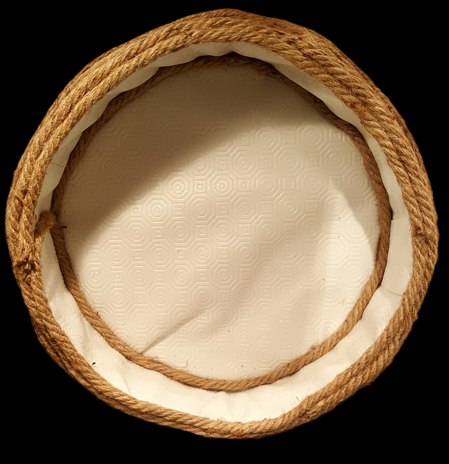 Elegant round foam basket