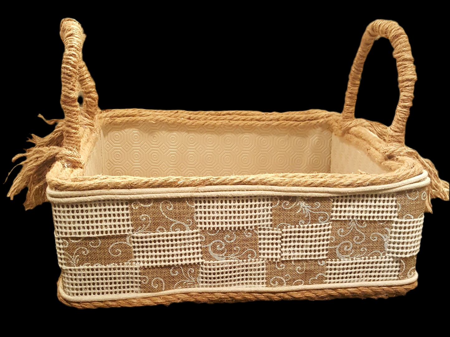 Elegant two-tone basket