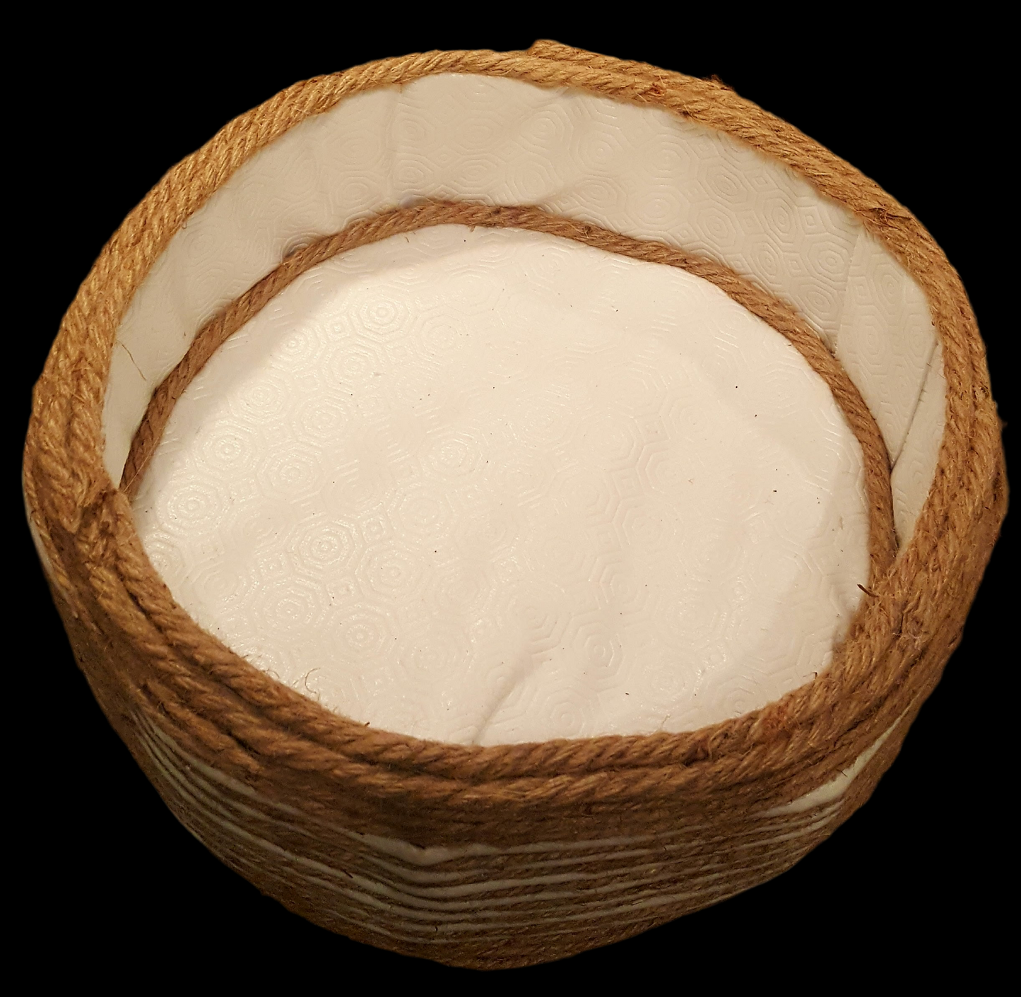 Elegant round foam basket