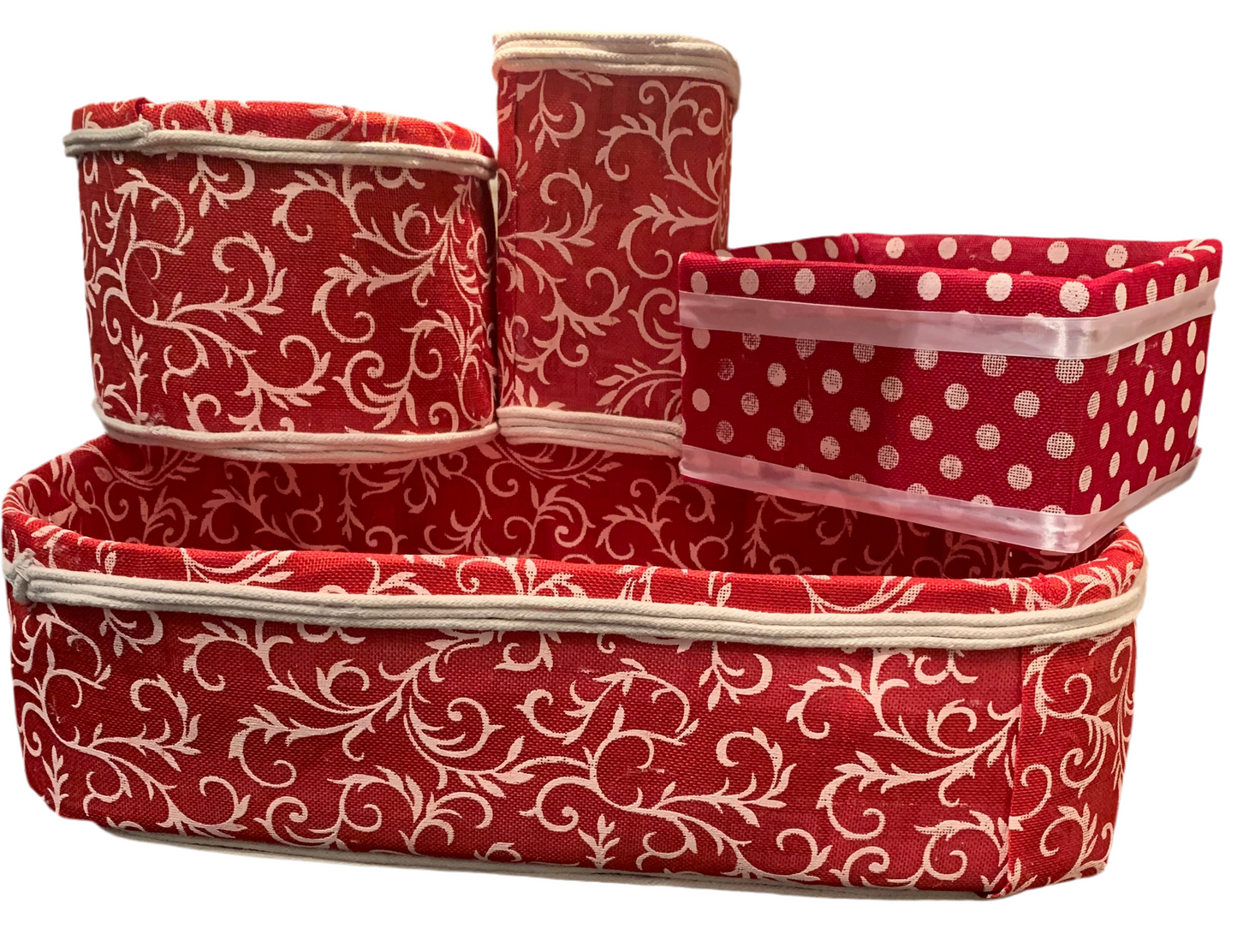 Glam red baskets