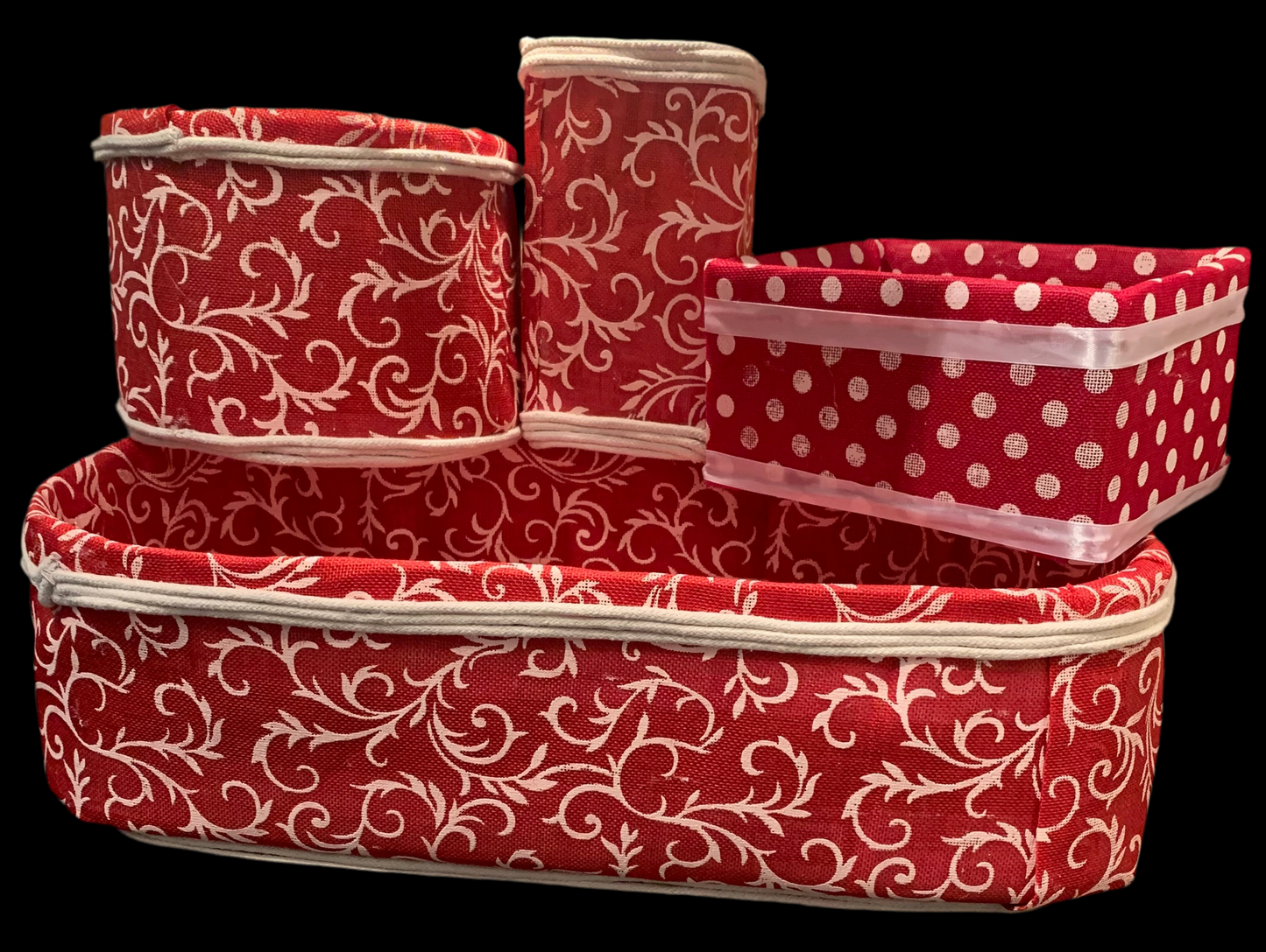 Glam red baskets