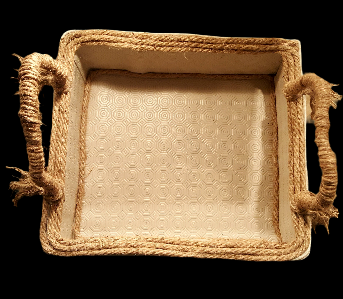 Elegant two-tone basket